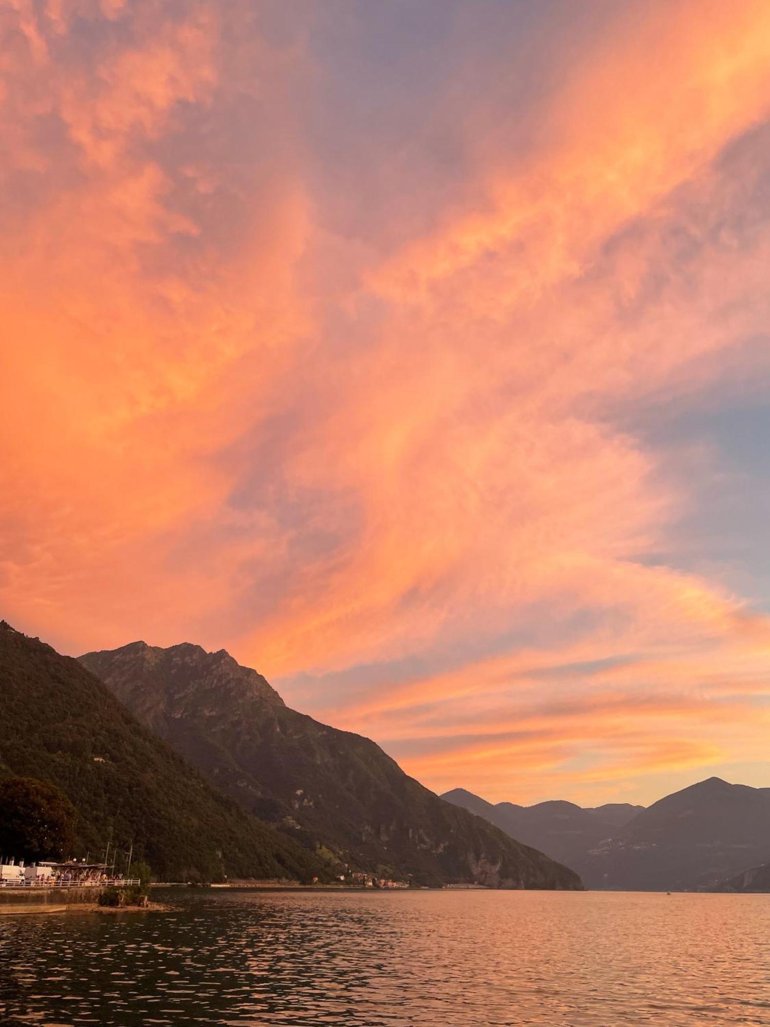 Casa Berlai, Bilocale Sul Lago Pisogne Exterior foto